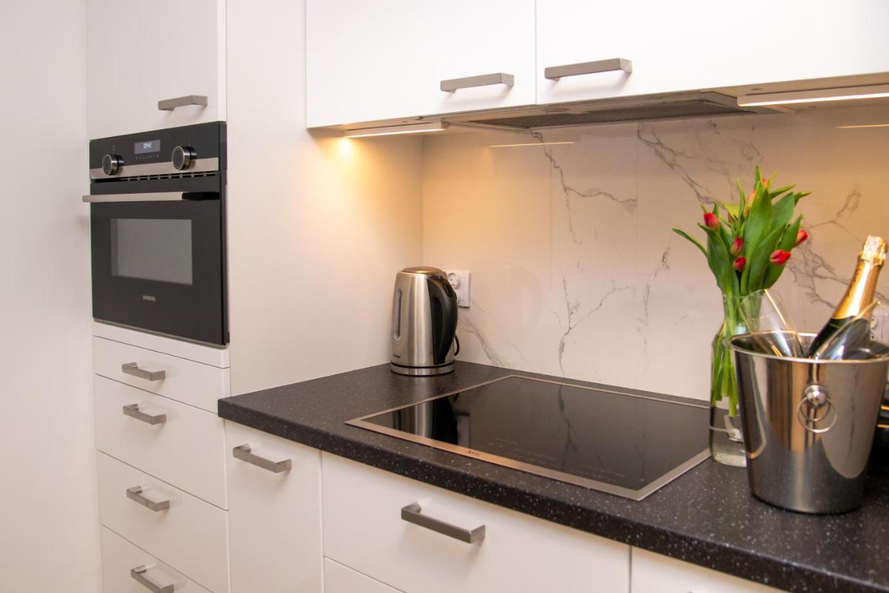 Maya'S Flats & Resorts 49 - Spacious 3 Rooms Apartment In Szafarnia Gdańsk Eksteriør billede