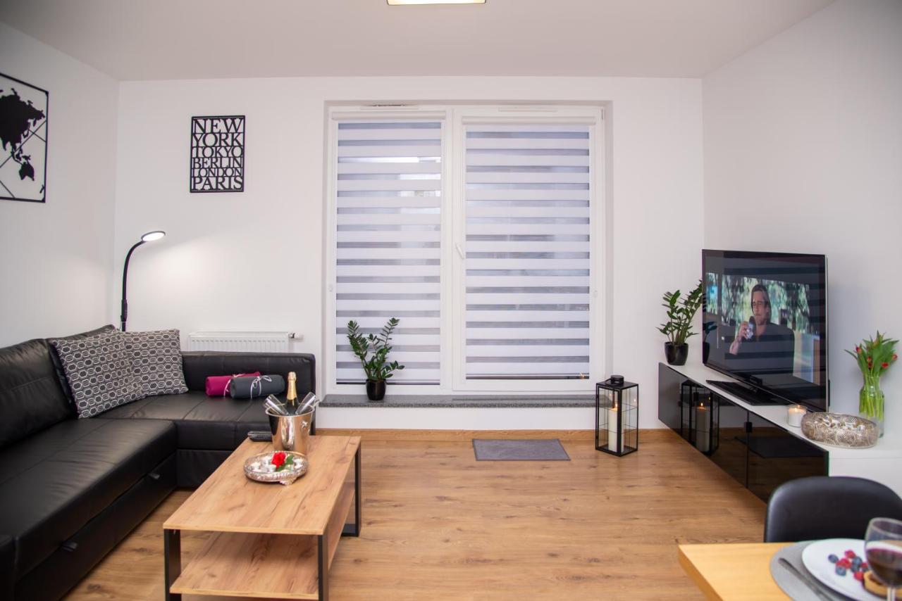 Maya'S Flats & Resorts 49 - Spacious 3 Rooms Apartment In Szafarnia Gdańsk Eksteriør billede