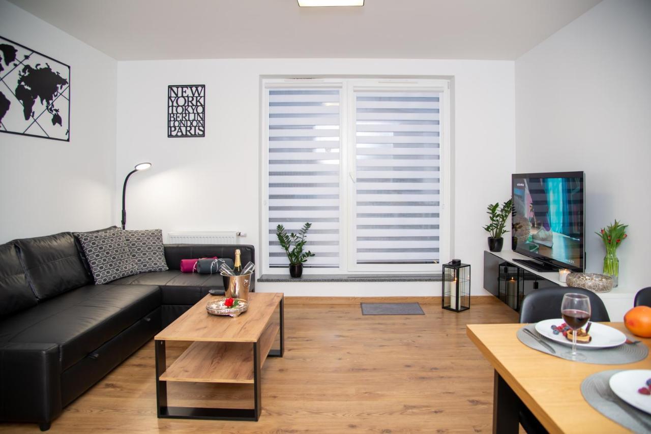 Maya'S Flats & Resorts 49 - Spacious 3 Rooms Apartment In Szafarnia Gdańsk Eksteriør billede