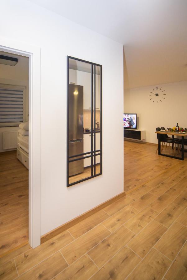Maya'S Flats & Resorts 49 - Spacious 3 Rooms Apartment In Szafarnia Gdańsk Eksteriør billede
