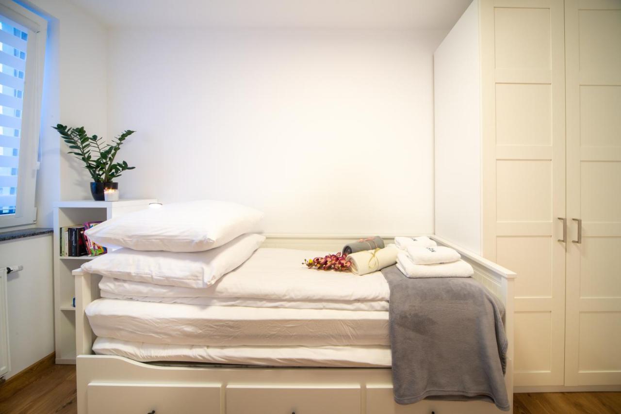 Maya'S Flats & Resorts 49 - Spacious 3 Rooms Apartment In Szafarnia Gdańsk Eksteriør billede